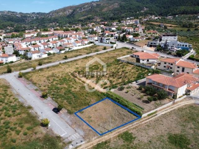 Terreno em Vilar de Nantes