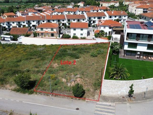 Terreno em Vilar de Nantes de 797,00 m²