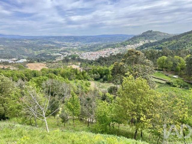Terreno em Vouzela e Paços de Vilharigues de 26750,00 m²