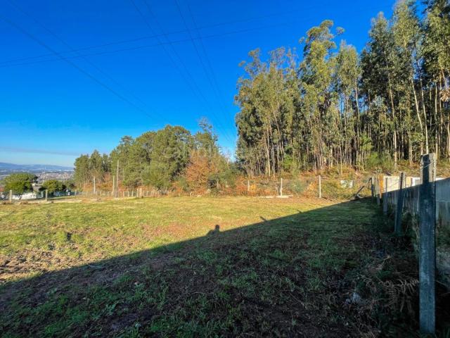 Terreno em zona de construção para venda em Ganfei, Valença