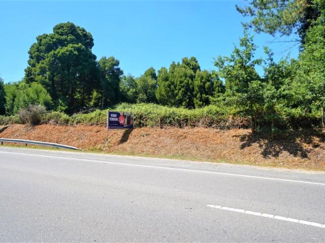 Terreno em zona de construção para venda, próximo do centro da vila de Monção