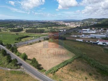 Terreno em Zona Urbanizável próximo da cidade das Caldas da Rainha