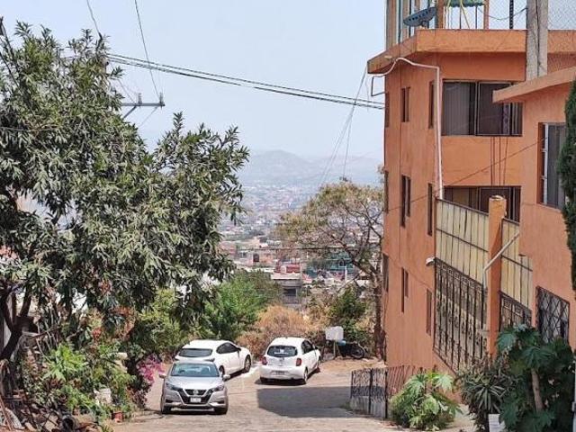 TERRENO EN OCOTEPEC CON CIMENTACIÓN MUY CERCA AVENIDA EN PRIVADA