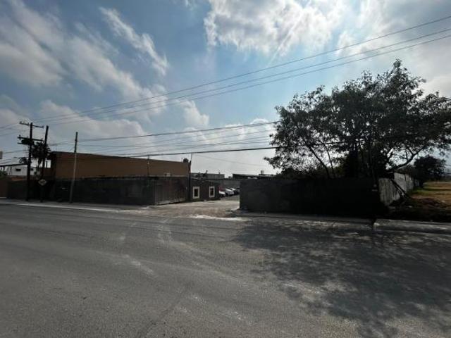 Terreno en Av. Lopez Mateos