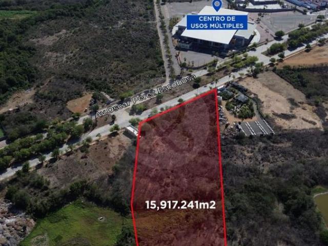 Terreno en Avenida Oscar P?rez Escobosa Ejido del Venadillo en Venta
