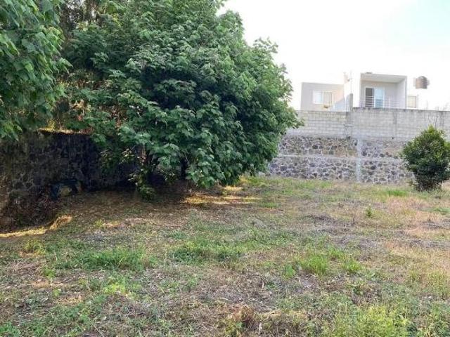 TERRENO EN AHUATEPEC