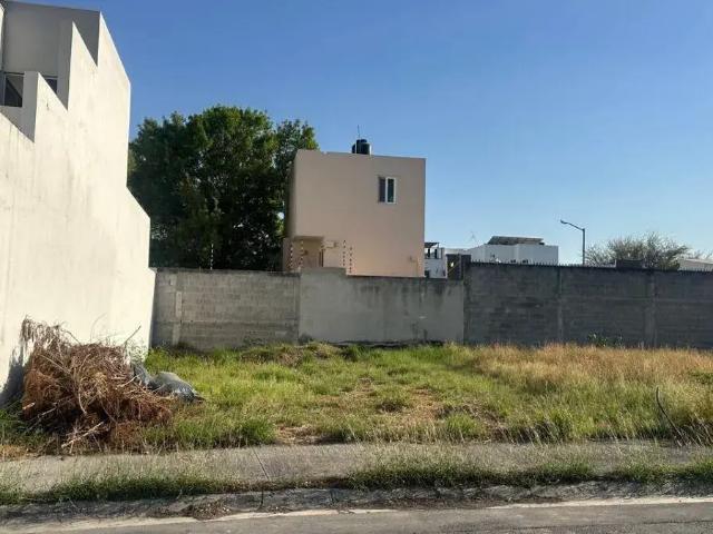 Terreno en BUGAMBILIAS