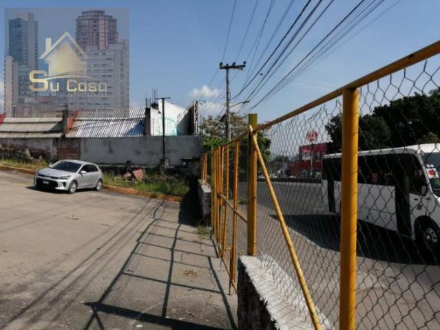 Terreno en Cuernavaca uso comercial sobre avenida principal