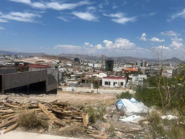 Terreno en Cumbres de San Francisco