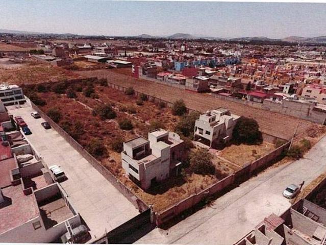 Terreno en Cacalomacan
