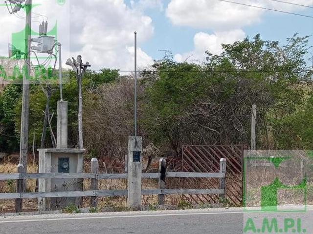 Terreno en Carretera Huayamon Edzna