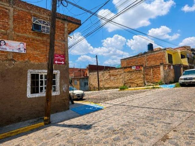 TERRENO EN COLONIA GUAYABITOS USO COMERCIAL/RESIDENCIAL