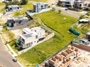 Terreno en Condomínio para venda em Parque Villa Dos Pinheiros de 605.00m²