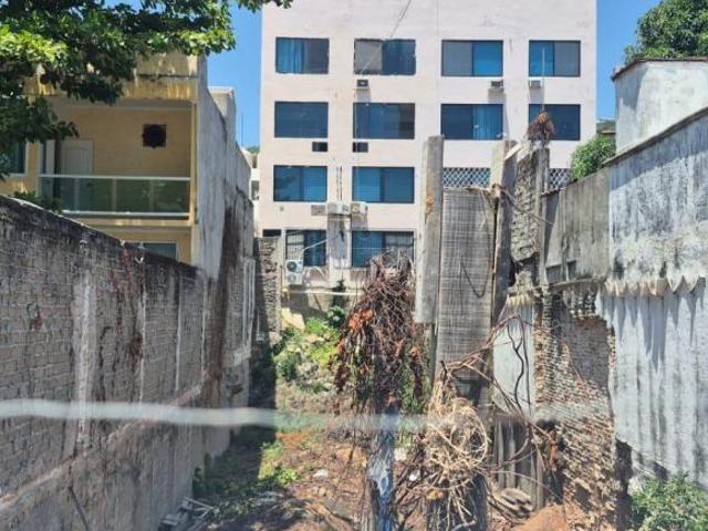 Terreno en Costa Azul, Calle Castillo Breton
