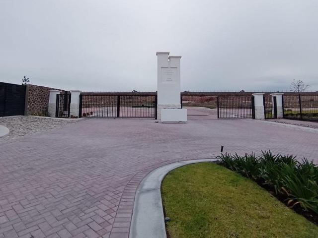 TERRENO EN ESQUINA EN CIUDAD MADERAS CORREGIDORA, QUER?TARO