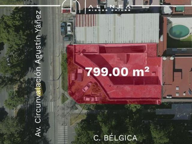 Terreno en Esquina en La Moderna, Guadalajara, 799 m²