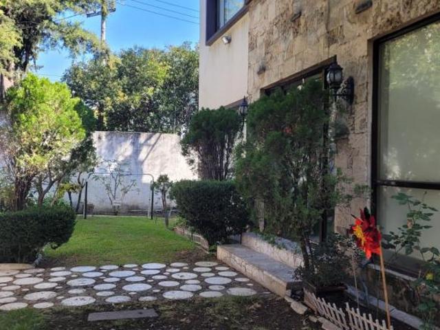 Terreno en esquina en venta en Lomas de Chapultepec 4