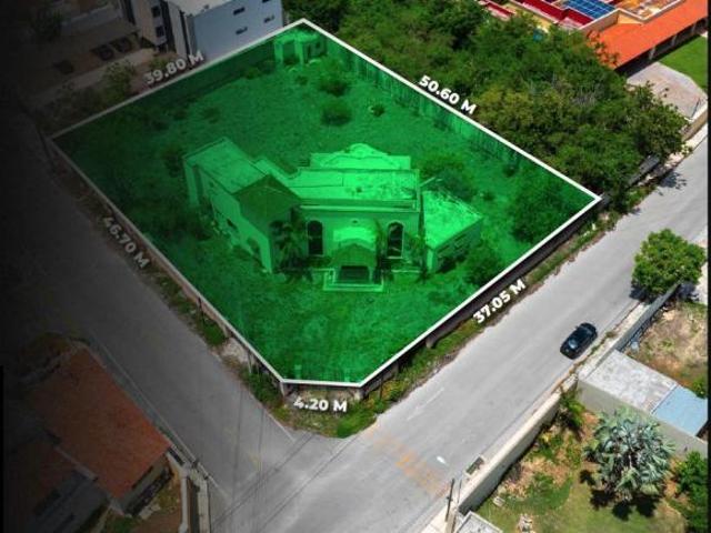 Terreno en esquina en Venta en Montes de Amé, Zona Premium de Mérida