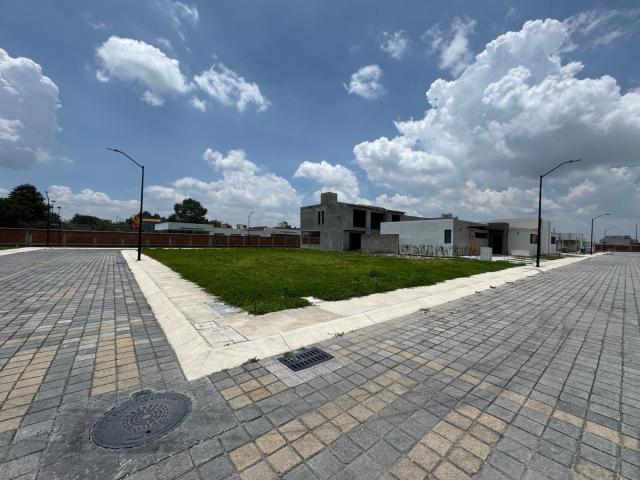 Terreno en esquina en Venta en Residencial Vistalagua, San Mateo Atenco