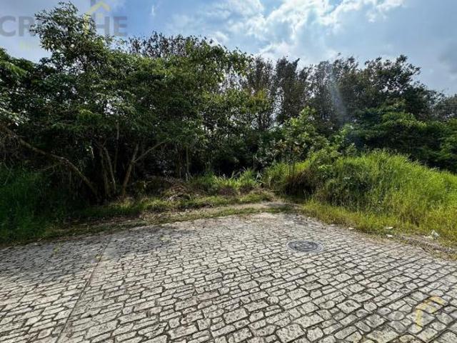 Terreno en Fracc. La Finca Zona Pedregal de las Animas Xalapa