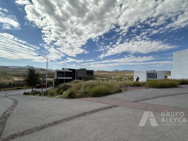 Terreno en Fraccionamiento Bisonte en Altozano