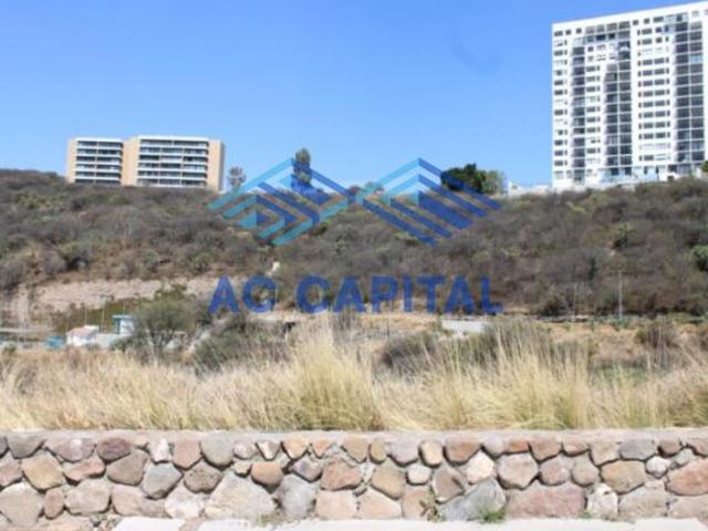 Terreno en venta para Desarrollo Habitacional • 2,834 m² • Cañadas del Lago