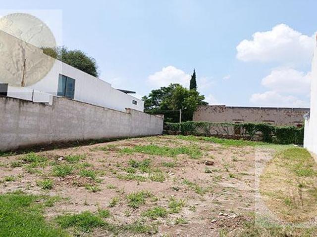 Terreno en fraccionamiento exclusivo