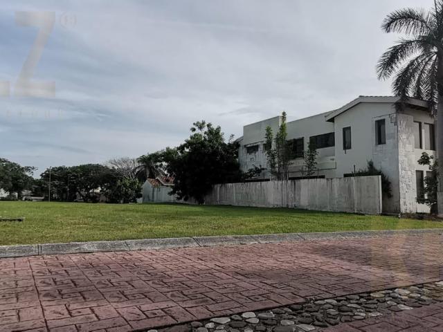 Terreno en Fraccionamiento Lagunas de Miralta