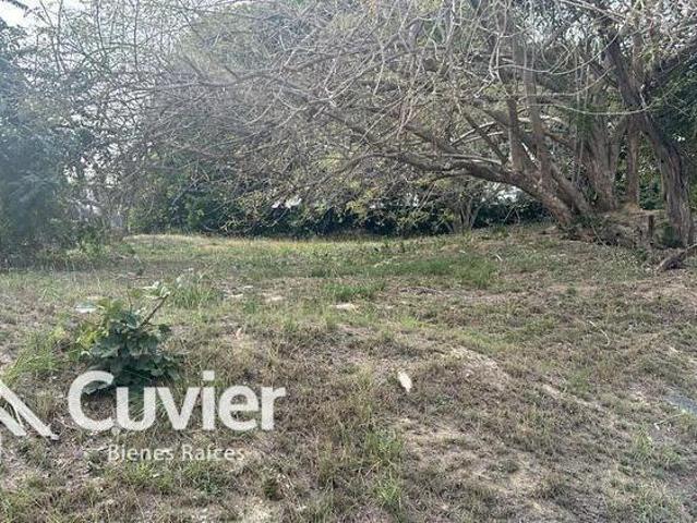 Terreno en Fraccionamiento Las Villas