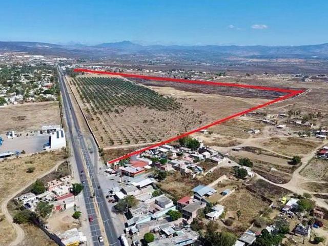 Terreno en Fraccionamiento Lomas de Comanjilla