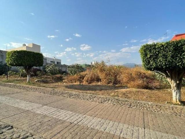 VENTA DE TERRENO EN FRACCIONAMIENTO REAL TETELA, CUERNAVACA NORTE