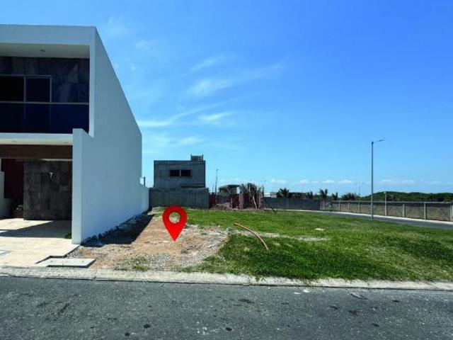 TERRENO EN GENOVA EN VENTA EN LOMAS DE MEDITERRANEO
