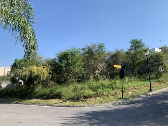 Terreno en Hacienda Santiago