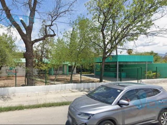Terreno en Jardines del Valle