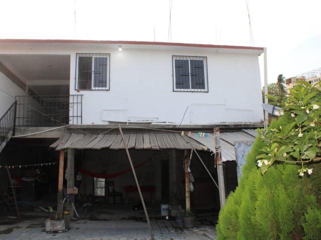 Terreno en la Glorieta de Puerto Marquez