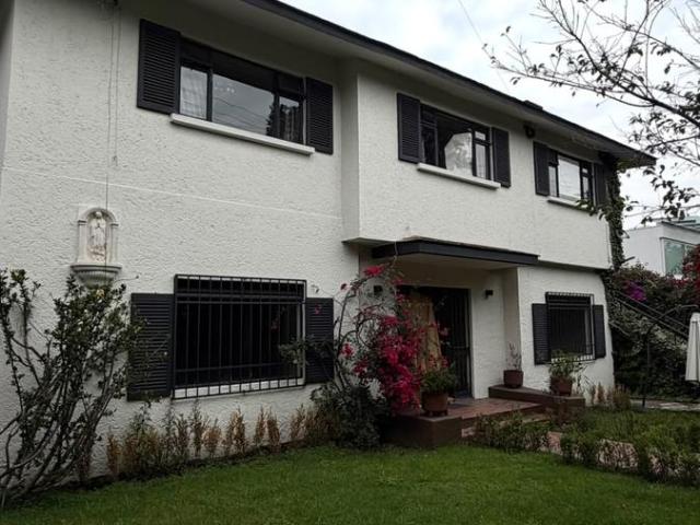 Terreno en Lomas de Chapultepec