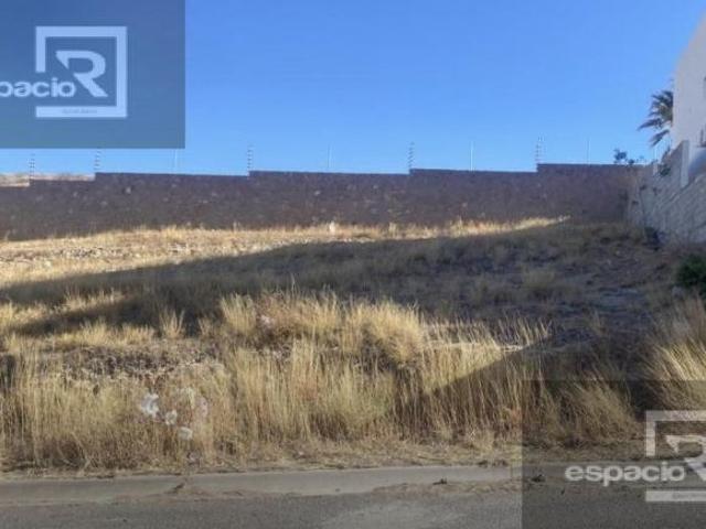Terreno en LOMAS DEL VALLE