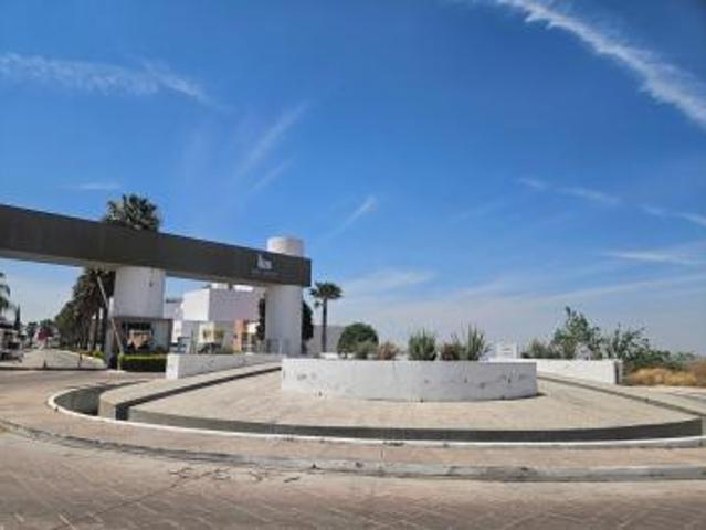 Terreno en Lomas del Campanario II
