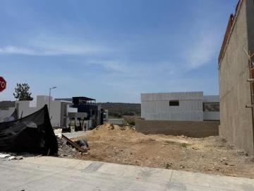TERRENO EN LOS ROBLES ZAPOPAN