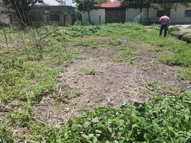 Terreno en Pueblo Tequesquitengo
