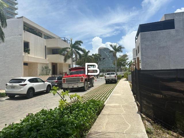 Terreno en Puerto Canc?n
