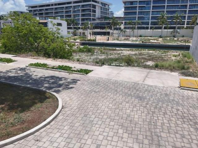 Terreno en Puerto Cancún