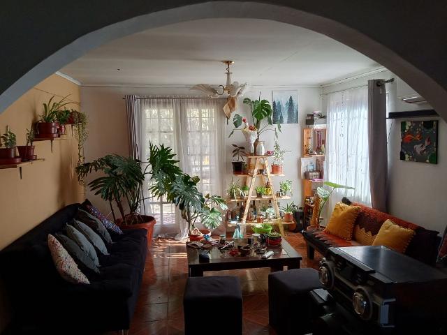 TERRENO ESTRATEGICO CON CASA SOLIDA