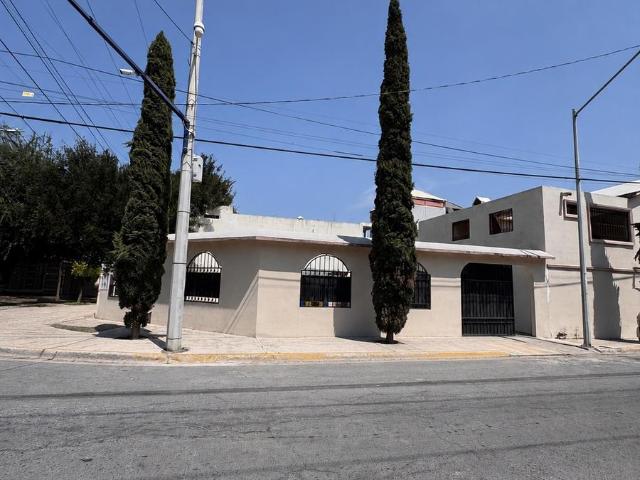 Terreno en Paseo de los Andes en San Nicolas de los Garza