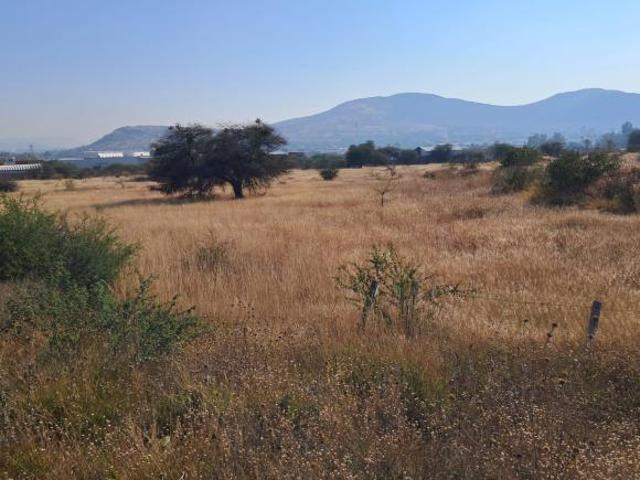 Terreno en Parque industrial Polígono Empresarial Santa Rosa Jauregui