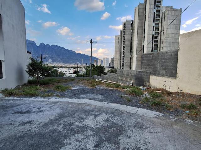 Terreno en Pedregal de La Huasteca