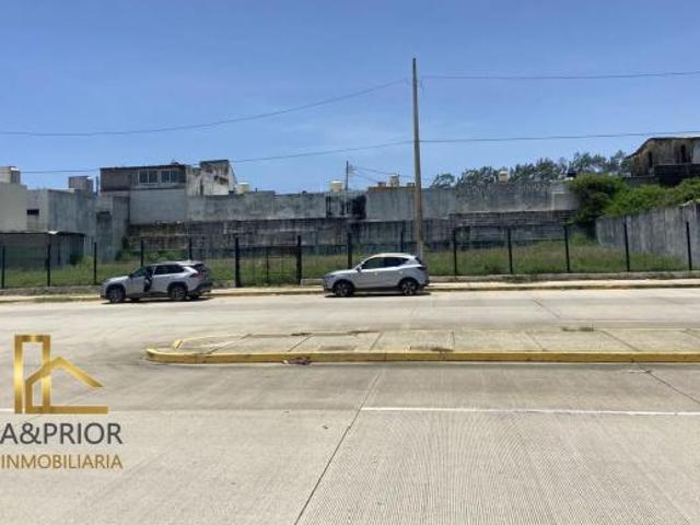 Terreno en Pensiones Del Estado