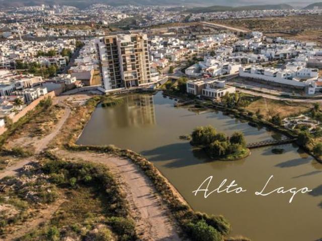Terreno en Privada Frente al Lago