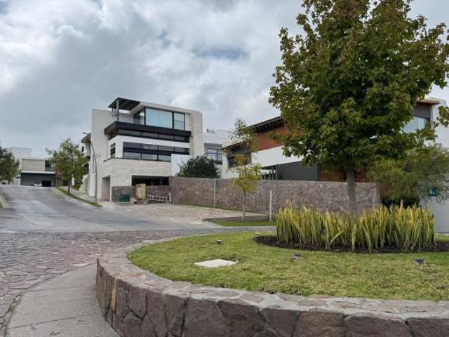 Terreno en Privadas del Pedregal