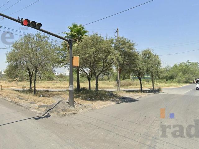 Terreno en RENTA Av Chopo y Antiguo Camino a Santo Domingo Todo o en partes